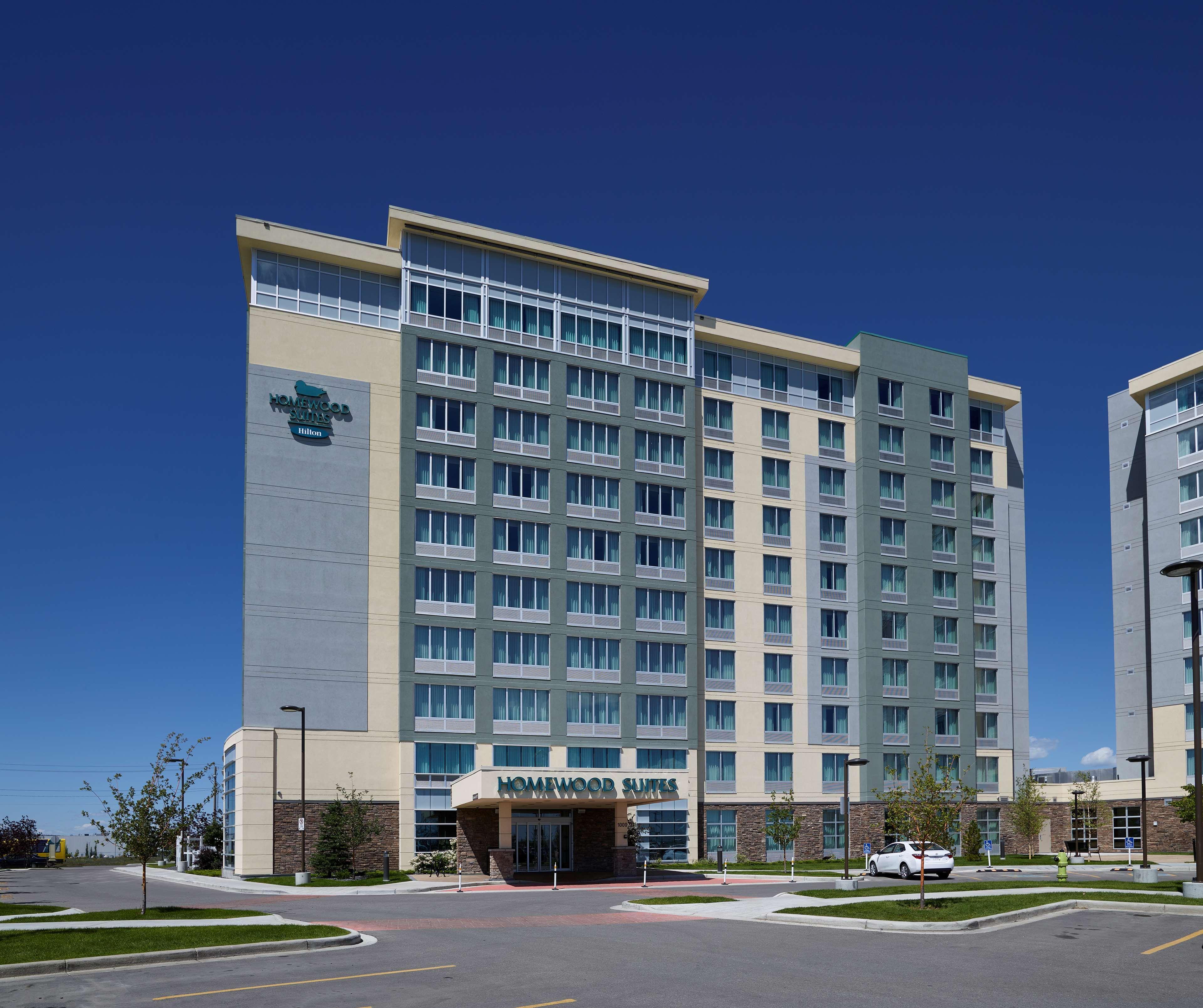 Homewood Suites Calgary Airport Bagian luar foto