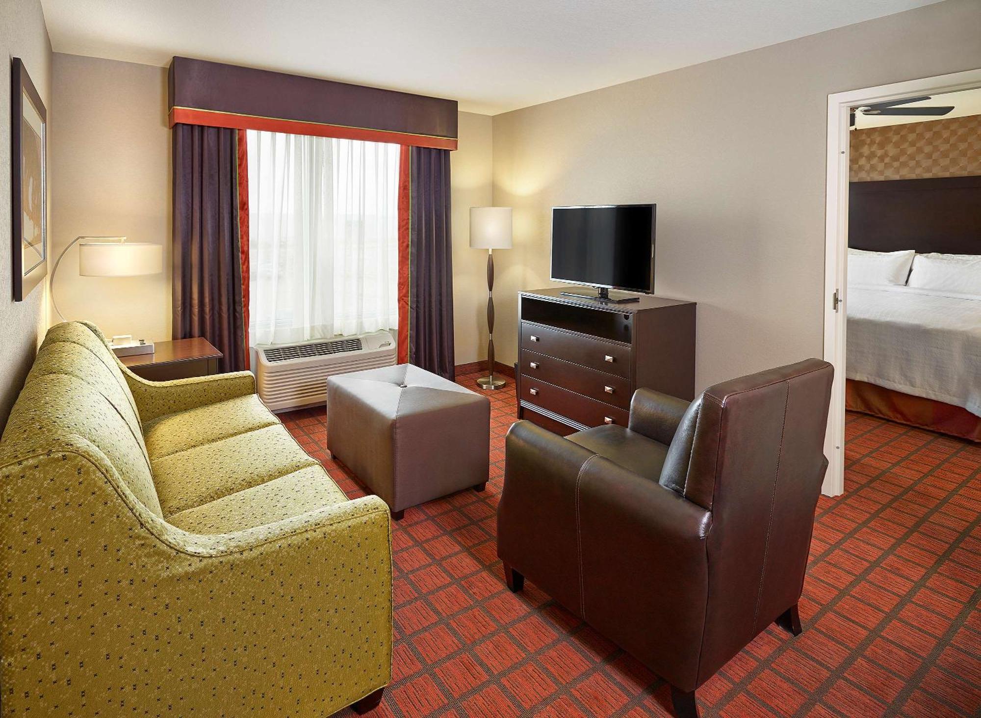 Homewood Suites Calgary Airport Bagian luar foto