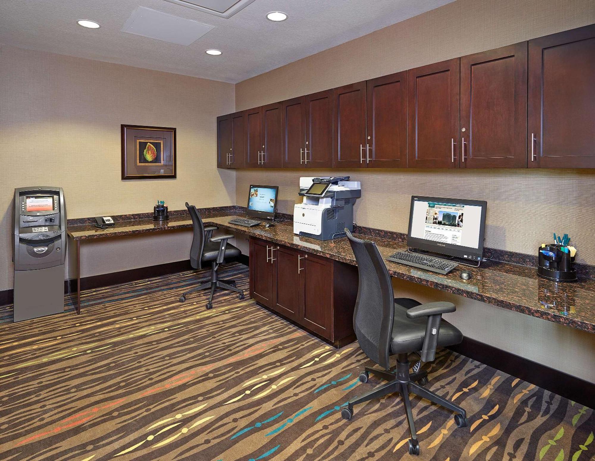 Homewood Suites Calgary Airport Bagian luar foto