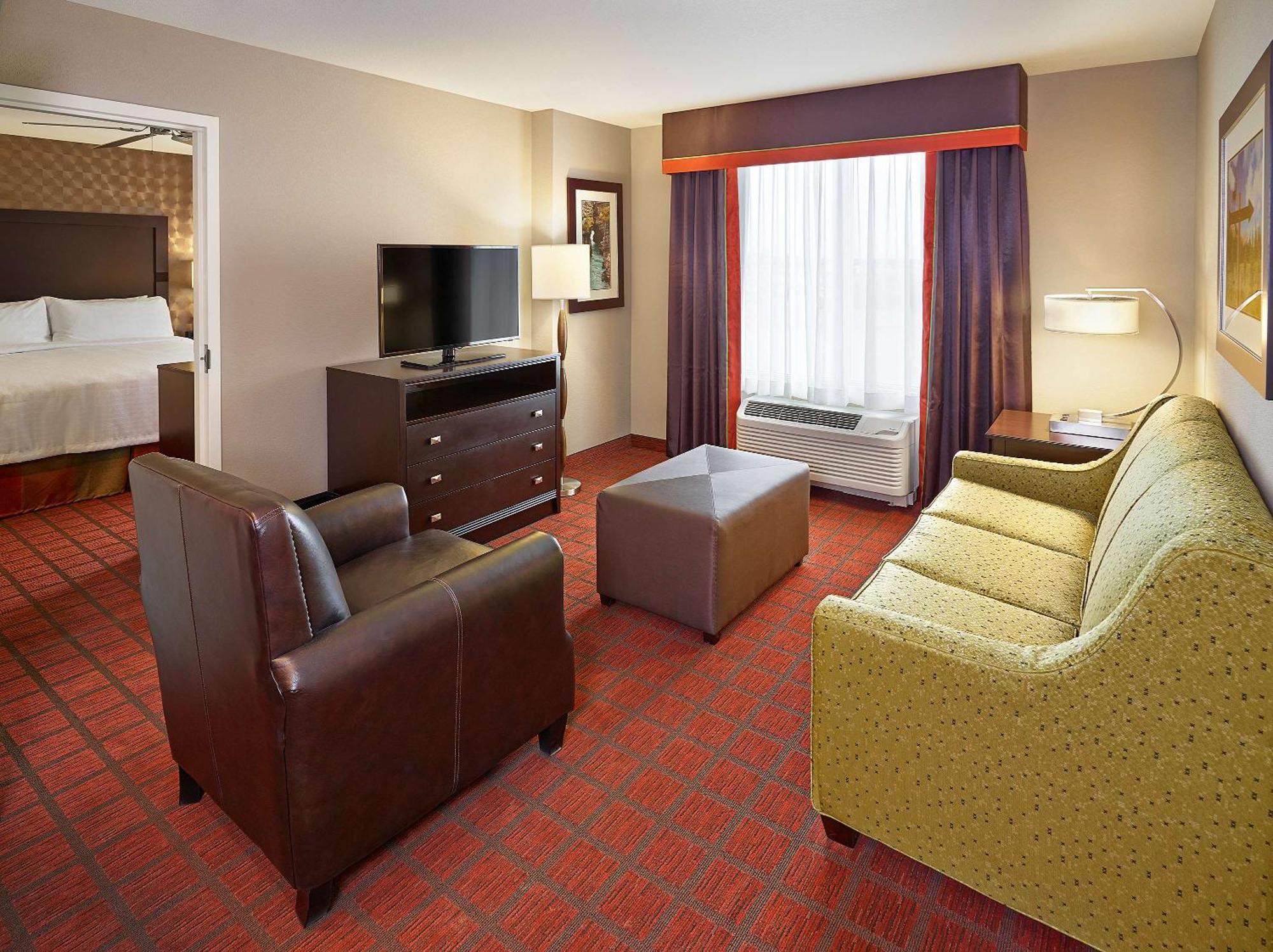 Homewood Suites Calgary Airport Bagian luar foto