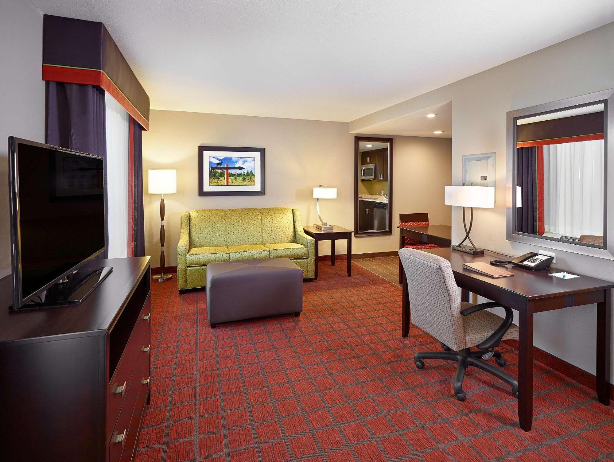 Homewood Suites Calgary Airport Bagian luar foto