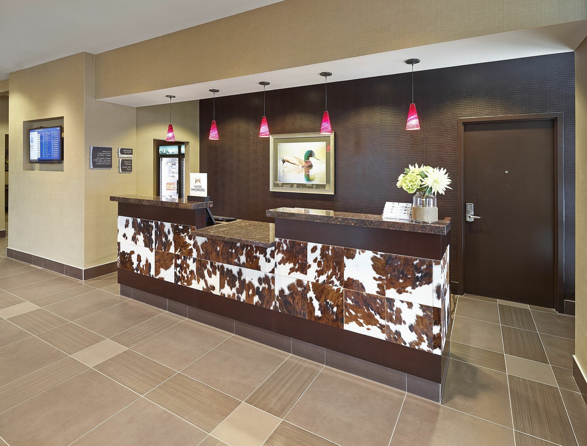 Homewood Suites Calgary Airport Bagian luar foto